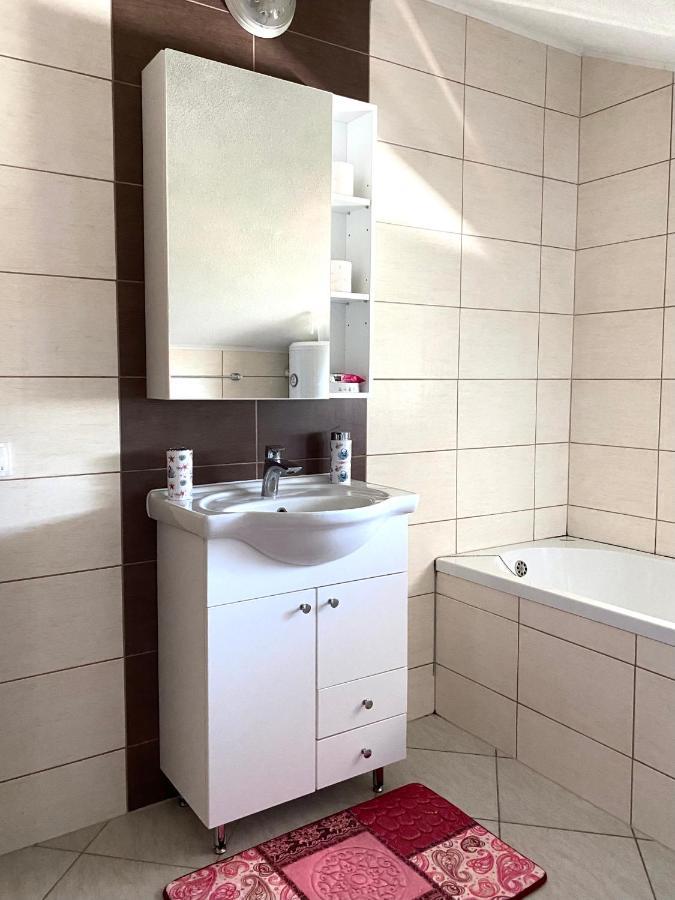 Big Apartment 3 Bedrooms Bihac Ngoại thất bức ảnh